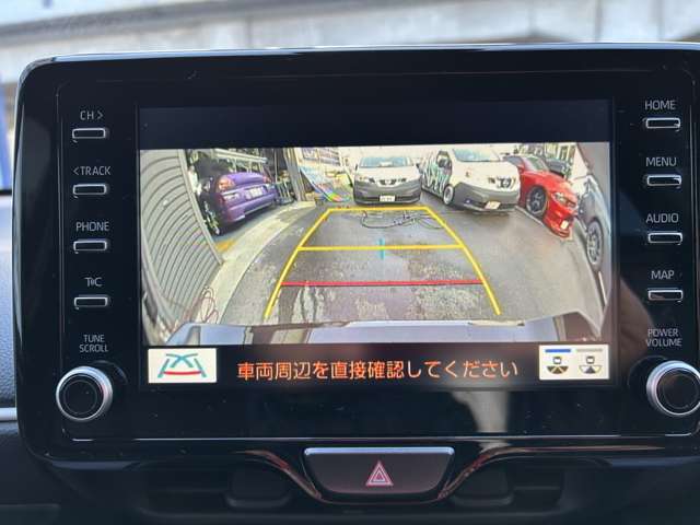 バックモニター　車庫入れが苦手な方でも安心です。また、狭い所や暗い所もよく映ります！