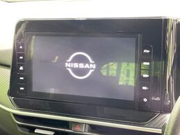 【純正9型ナビ】人気の純正ナビを装備しております。ナビの使いやすさはもちろん、オーディオ機能も充実！キャンプや旅行はもちろん、通勤や買い物など普段のドライブも楽しくなるはず♪