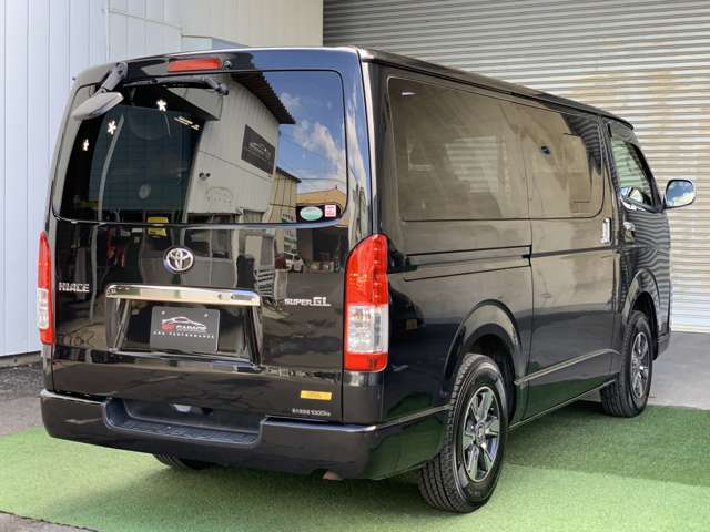 認証工場併設ですので、購入後も点検や全ての整備、タイヤ交換などのサービスも格安にてご提供いたします！また、愛車の下取り・買い取り大歓迎！車検切れ・不動車もぜひ一度ご相談ください！