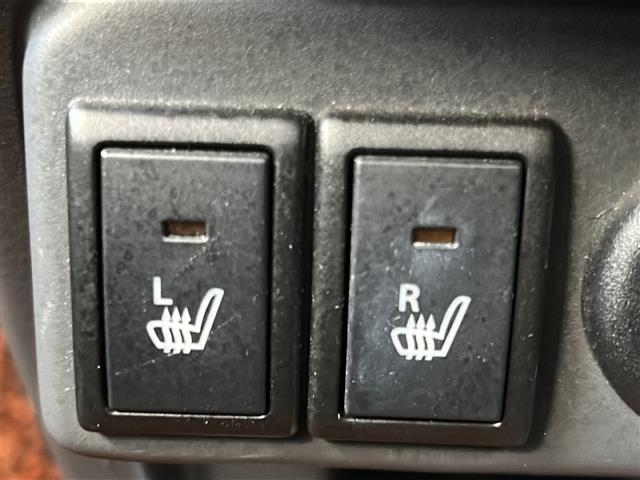 快適なドライブを楽しむための機能が装備されています！運転席から触れるので、使いやすいです！除菌プランいれていただくと、さらに清潔で安心していただけます！