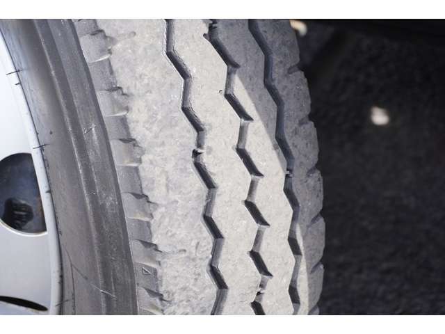 業販のお客さまも車両によりけり可能ですのでお気軽にご連絡ください。お問い合わせはフリーダイアル0078-6002-212393にてお願い致します。