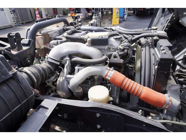 バン・トラック専門、総在庫200台以上！！当社のHPも是非ご覧ください。https://www.vantruck.co.jp/index.htm　　お問い合わせはフリーダイアル0078-6002-212393にてお願い致します。