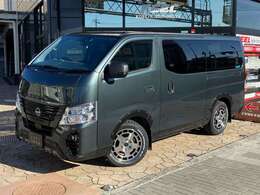 FEELコンプリート！ワンダラーフウライボウ！1台限定展示即納車！2.4ディーゼル！2WD！ディープフォレスト！