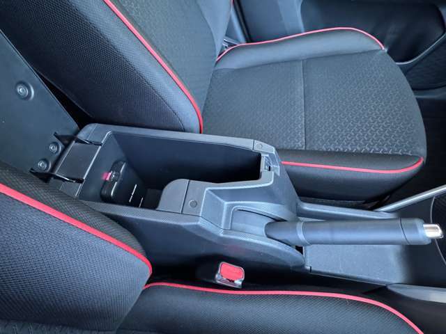 車検整備付きなので車検を実施してからのご納車です★車検が丸2年付いてきます(^-^)/ご納車後のすぐ車検。。となると費用もかかりますしね＞＜