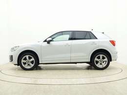 創業者アウグスト・ホルヒから受け継がれる「技術による先進」。Audiは、いつの時代も他に先駆けて最先端技術を開発し、厳しいレースの現場で性能を実証した上で、市販車にいち早くフィードバックしております。