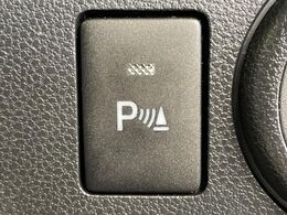 【コーナーセンサー】バンパーに付いたセンサーが障害物を検知！一定の距離に近づくとアラートで教えてくれます♪狭い駐車スペースや車庫入れ時も安心ですね☆