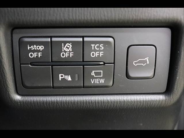 ◆自動車登録業務につきましても、従来は外部の行政書士にアウトソーシングすることが多い業務ですが、自社行政書士が行い費用を軽減しております！
