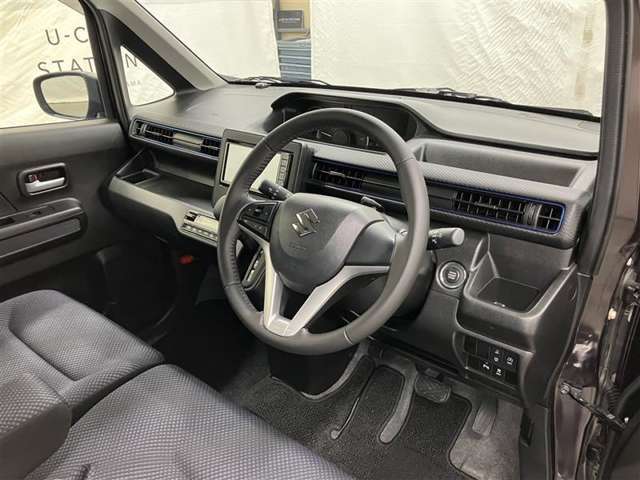 運転席回り