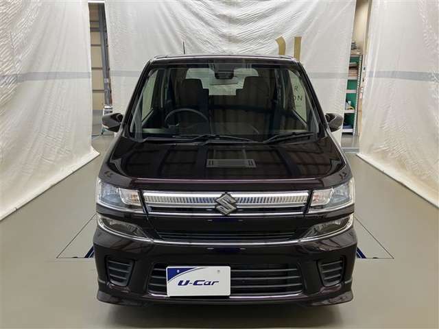 荷物をたっぷり載せて広々ドライビング♪夏でも冬でも、アウトドアやショッピングを思い切り楽しみましょう！