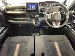 【インパネ全体】全方位で視界が広く、高い目線で運転もしやすいです！