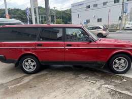 シート・ドアパネル赤革張替☆前席シートヒーター☆ウッドパネル☆純正ターボ用15インチアルミ☆ETC☆タイベル、ウォーターポンプ、オルタ、ガソリンポンプ、ACオリフィスチューブ交換済☆