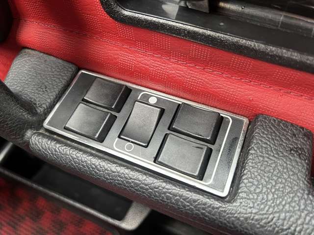 ボルボ 240 GL 1992年 9.5万キロ (神奈川県) フェニックス本社