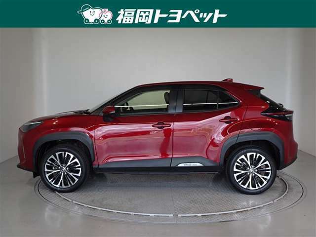 トヨタのコンパクトSUV、ヤリスクロスハイブリッド　Zが入荷しました。