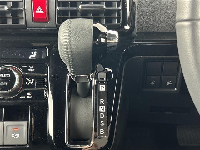 【シフトレバー】シフトも操作しやすく快適なドライブを楽しんでいただけます！