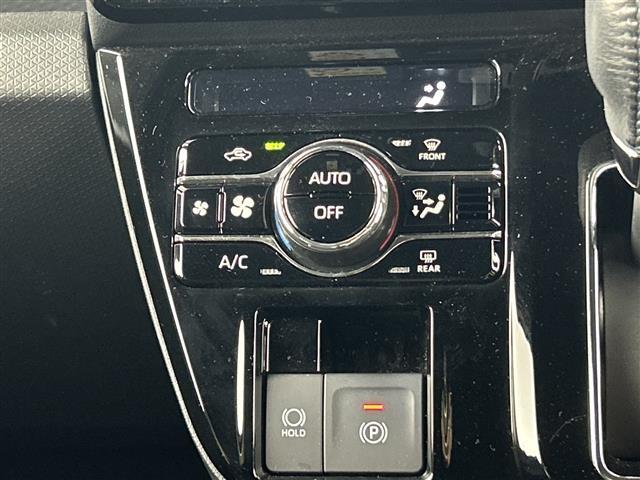 【シフトレバー】シフトも操作しやすく快適なドライブを楽しんでいただけます！