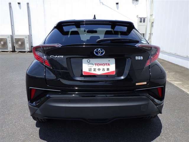 トヨタ認定中古車保証付！（1年間、距離無制限　HV車はHV保証付）　別途延長保証もご用意しております♪　ぜひ現車を確認にご来店ください