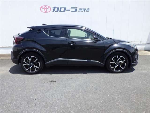 トヨタ認定中古車保証付！（1年間、距離無制限　HV車はHV保証付）　別途延長保証もご用意しております♪　ぜひ現車を確認にご来店ください
