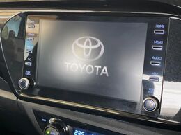 【ナビ機能付きディスプレイオーディオ】ナビ機能搭載の他、お持ちのスマートフォンと連携して、ナビやbluetoothでの音楽再生が可能です♪デザインはもちろん操作性も良好！