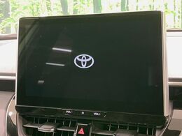 【10.5インチ　ディスプレイオーディオ】大画面のディスプレイはAppleCarPlayやAndroidAutoが利用可能。大きな画面でスマホナビアプリ等が利用いただけます♪