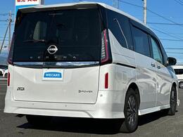 全国に店舗を展開しているのでどこでもお取り寄せが可能です！この車が気になるけど遠方だから・・・と諦める必要はありません！※別途陸送費が必要です。