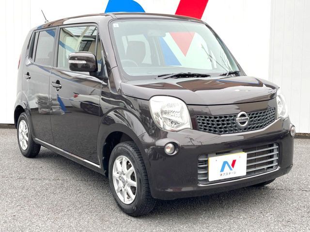 大好評のボディコーティング「弾スプラッシュコート」もご納車までに施工可能。通常のガラスコートと異なる、耐久年数6年の無機質ガラスコーティングが、ボディをキレイな状態に保ってくれます。