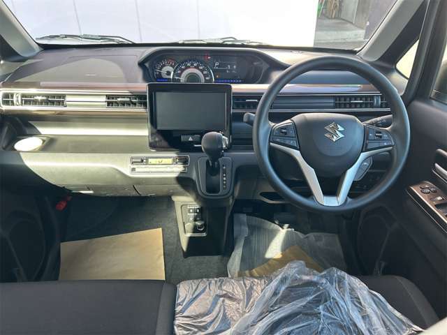 ☆★☆★道東最大級の届出済未使用車専門店シーモールです！！オールメーカーの取り扱いで、約200台の在庫車の中から気に入る1台を当店スタッフと一緒に選びませんか？？☆★☆★