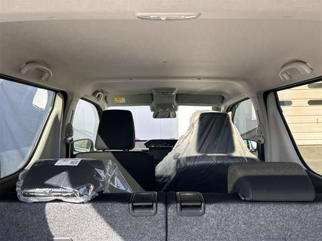 ☆★☆★当社は自社指定整備工場も完備しており、納車前整備や一般車検・点検など、お客様が安心して長くお使い頂ける様にメンテナンス面に対して細かく整備しております。ご納車もご安心下さい☆★☆★