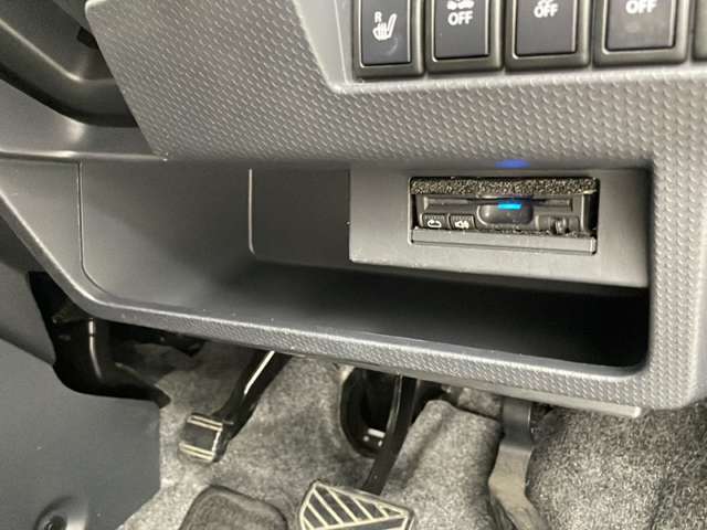 【運転席操作部】快適なドライブを楽しむための機能が装備されています！運転席から触れるので、使いやすいです！除菌プランいれていただくと、さらに清潔で安心していただけます！