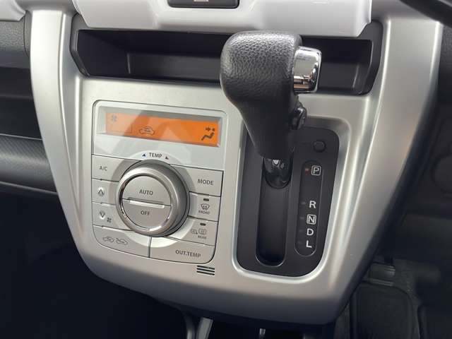 【運転席操作部】快適なドライブを楽しむための機能が装備されています！運転席から触れるので、使いやすいです！除菌プランいれていただくと、さらに清潔で安心していただけます！