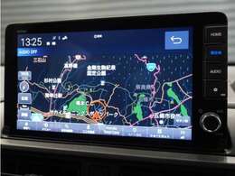 【ナビゲーション】起動までの速度と地図を検索する速度が最大の魅力。初めての道でも安心・快適なドライブをサポート出来ます。操作も簡単で、ストレスフリーなドライブを提供。
