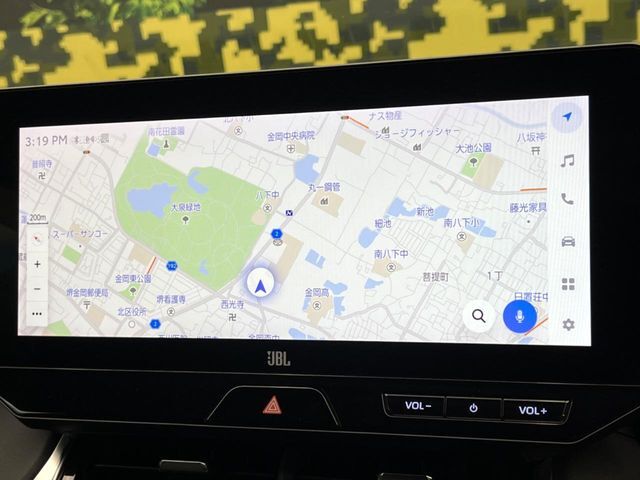 【12.3インチワイドナビ】高級感とインパクトのある大型ワイドナビを装備。各種オーディオ操作はもちろん、横長ワイド画面でのマップ2分割表示など、利便性も高いナビです♪