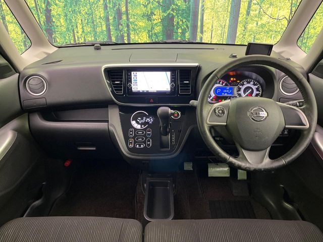 グループ総在庫数約30，000台！！全国の系列店からメーカー・車種問わずご紹介出来るので、あなたにピッタリのお車が見つかるはずです♪まずはお問い合わせ下さい☆