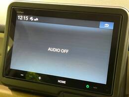 【8インチ純正ディスプレイオーディオ】お手持ちのスマートフォンとの連携で、ナビや音楽再生など各種アプリを使用可能。スマホに近い感覚でお使いいただけます♪