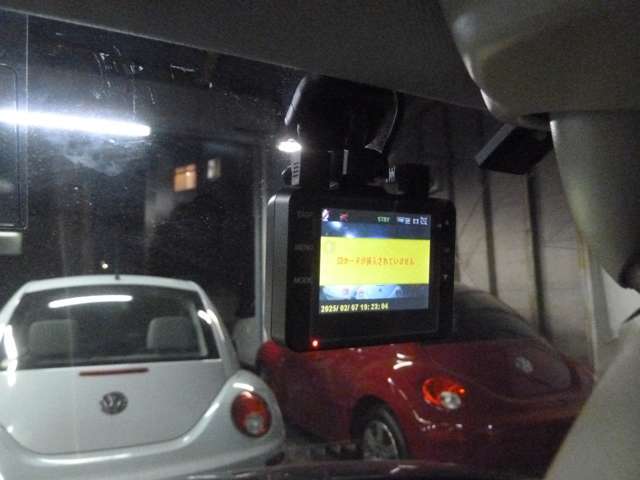 ドラレコも付いています。