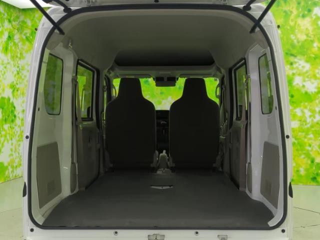 WECARS（ウィーカーズ）は全国250店舗展開！お客様が安心してカーライフをお楽しみいただけるよう社員一同心を込めてサポートいたします。