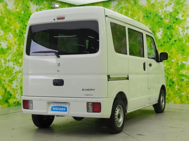 全国に店舗を展開しているのでどこでもお取り寄せが可能です！この車が気になるけど遠方だから・・・と諦める必要はありません！※別途陸送費が必要です。