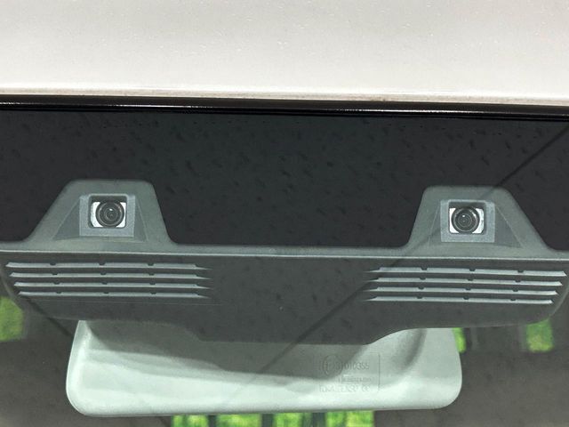 【スズキ　セーフティサポート】走行中に前方の車両等を認識し、衝突しそうな時は警報とブレーキで衝突回避と被害軽減をアシスト。より安全にドライブをお楽しみいただけます。