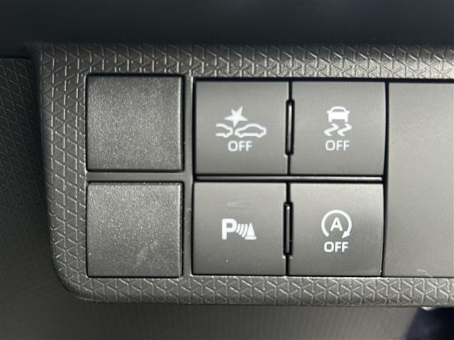 【運転席操作部】『運転席周辺の装備』の画像になります。快適なドライブを楽しむための機能が装備されています！運転席から触れるので使いやすいです！