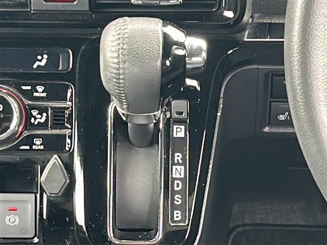 【シフトレバー】『シフトレバー』の画像になります。写真の内容に関してご不明点、ご質問等がございましたらお気軽にガリバー店舗までお問い合わせください。