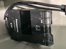 【ETC】高速道路の料金所をストレスなく通過！話題のスポットやサービスエリアに多い「スマートIC」利用時は必須のアイテムです。当店でセットアップを実施、ご納車当日からすぐにご利用いただけます！