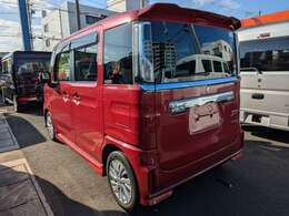 ●中古車は査定士が1台1台チェックした状態の良いものばかりです。在庫に無い車両でもご準備いたします。