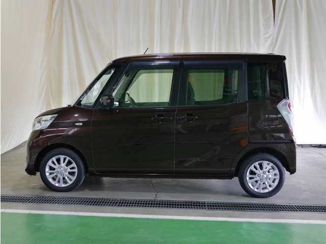 ■店頭のお車には、車検（保安基準品）OKのものでありましたらカスタマイズオプションも可能です。カスタマイズでおしゃれにドレスアップはいかがでしょうか？アルミのインチアップ等もご相談下さい。