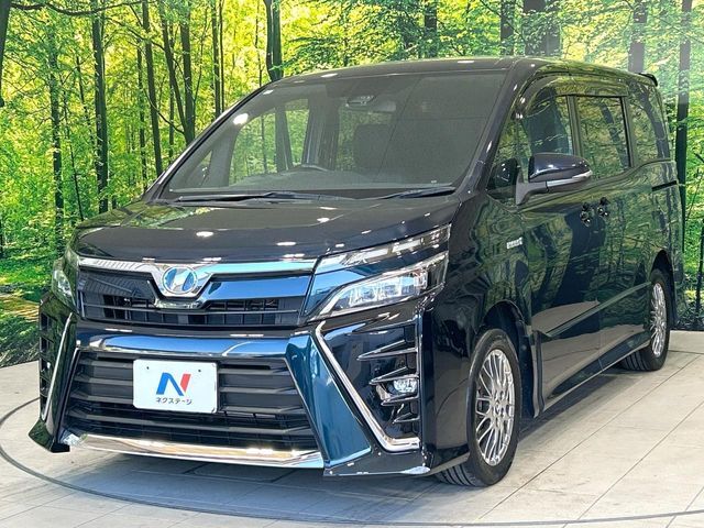 大好評のボディコーティング「弾スプラッシュコート」もご納車までに施工可能。通常のガラスコートと異なる、耐久年数6年の無機質ガラスコーティングが、ボディをキレイな状態に保ってくれます。