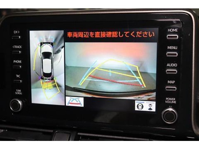 『全周囲モニター』　車両周辺の映像も表示するので、より安心です！