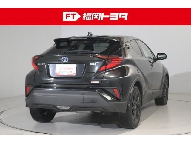 トヨタ認定中古車、評価4。キズ、へこみが少なく全体的に良好です。