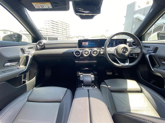LIBERALAは、輸入車選びの新たなスタイルを提案するインポート・セレクト・ブランドです。オーナー様となる方がクルマから直接感じる感性を第一にした、適切な一台との出会いをコーディネートいたします。