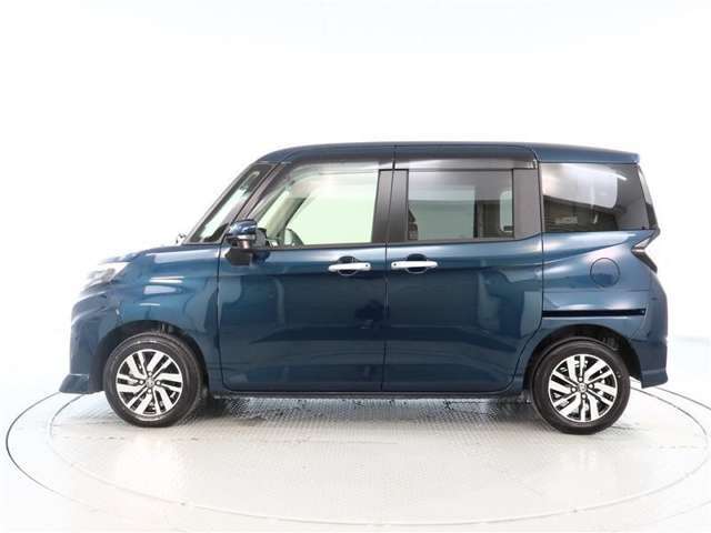 愛車の室内を抗菌・抗ウィルス・防臭コーティングするチタニア（有料）がオススメ！車内を安心・安全・快適に保ちます！詳細は店舗スタッフまでお尋ねください。