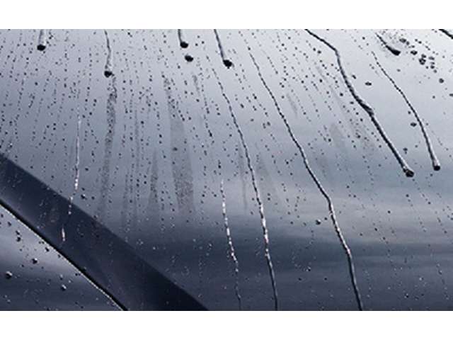 ガラス質被膜がボディの輝きを実現しフッ素化合物が愛車を汚れから守ります☆