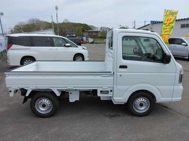 当社はスズキ車を中心に、自社ユーザーの下取り車からレンタアップ・試乗車まで、幅広いラインナップをご用意しております。気になる点などございましたら、お気軽に店舗までお問い合わせ下さい！