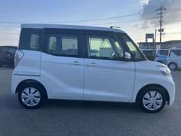 自社にて鈑金工場・塗装ブースも最新の設備を完備致しております。お客様の幅広いニーズにもお応え出来ます。